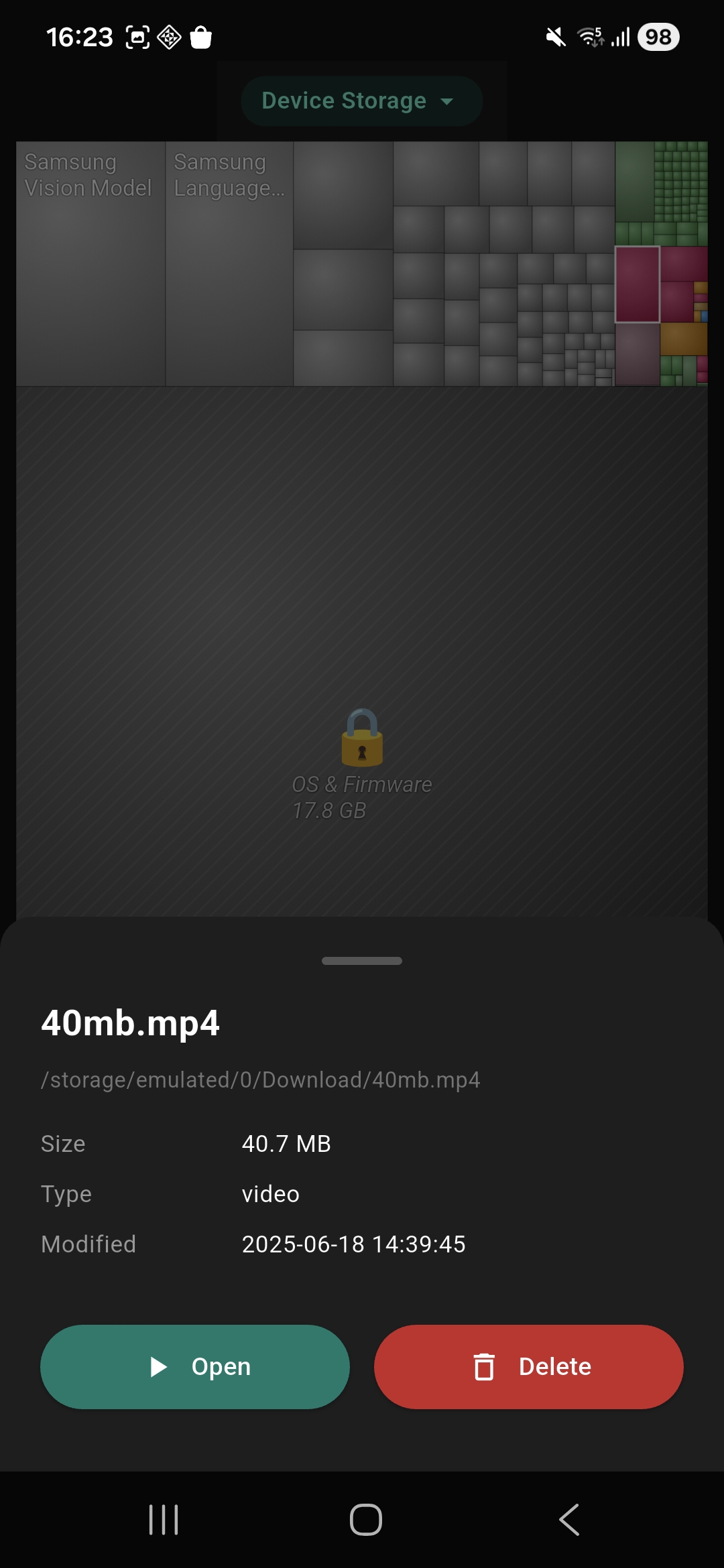 OmniDisk Screenshot 3 - App storage breakdown